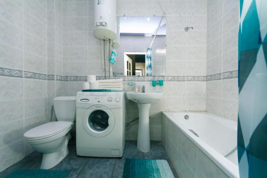 Amazing Heart Of Kiev Apartment Luaran gambar