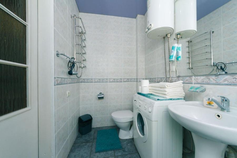 Amazing Heart Of Kiev Apartment Luaran gambar